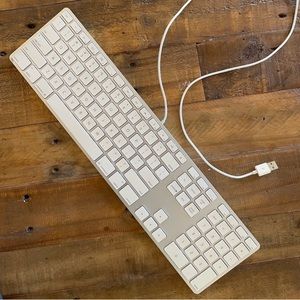 Apple keyboard